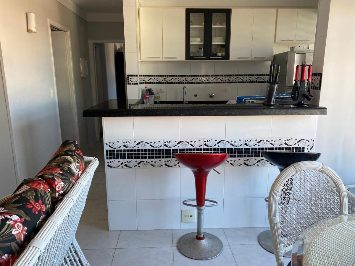Apartamento Enseada Гуаружа Екстер'єр фото