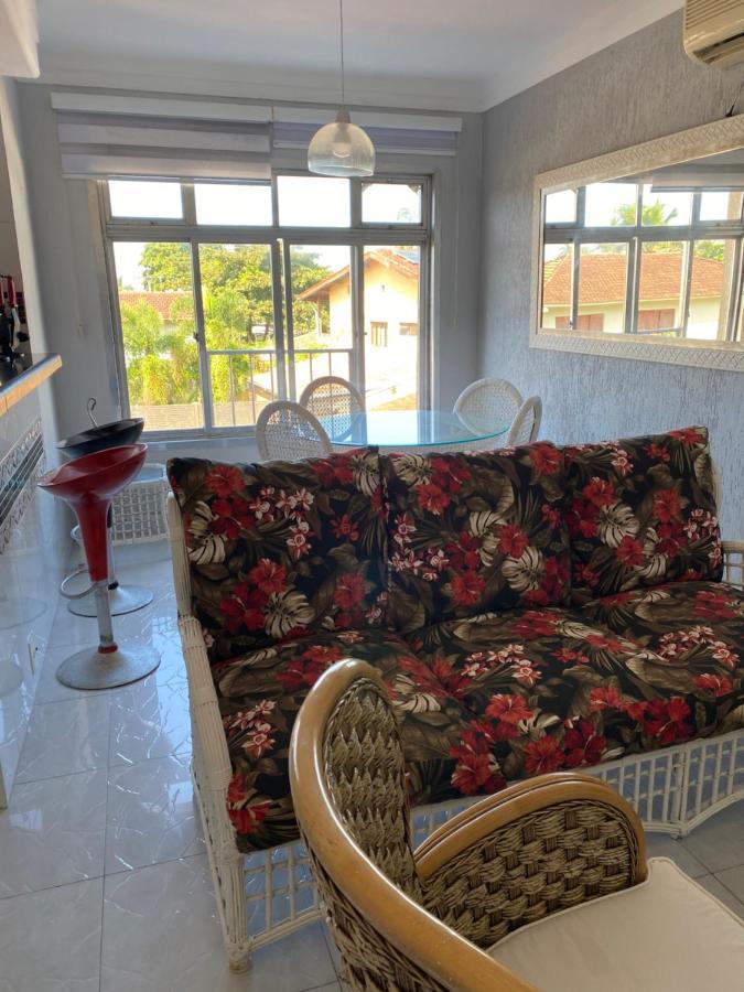 Apartamento Enseada Гуаружа Екстер'єр фото