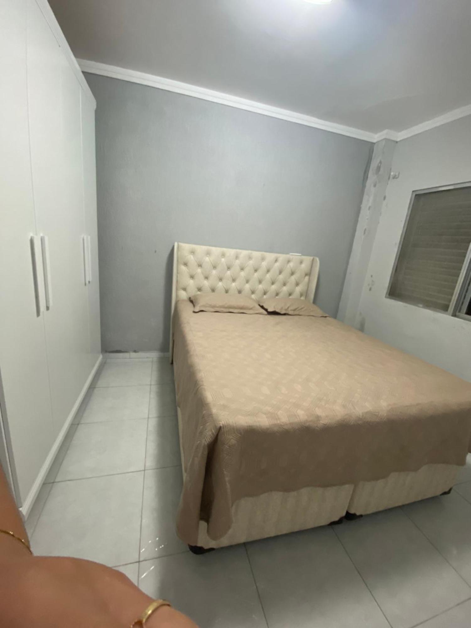 Apartamento Enseada Гуаружа Екстер'єр фото